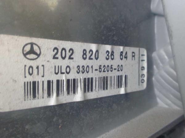 DROIT MERCEDES CLASSE C W202 MERCEDES - Vue 3